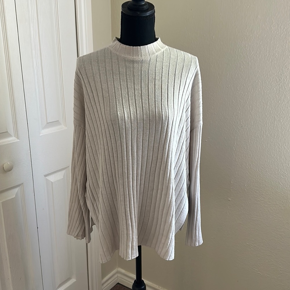 H&M oversized top
